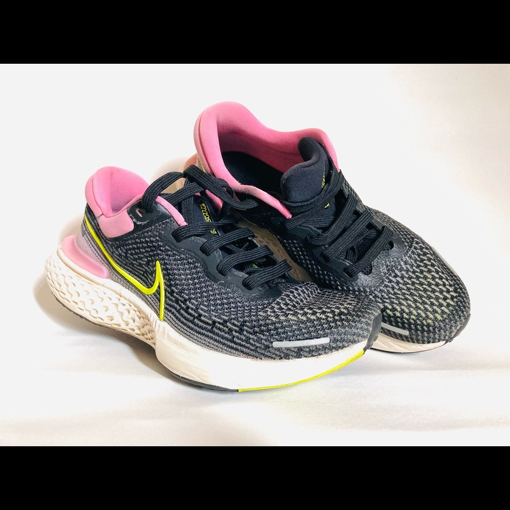 Nike ZoomX Invincible Run Flyknit Women's Size 7.5